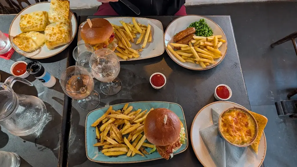 Reece White_The Crumplehorn Inn & Mill_Polperro_review