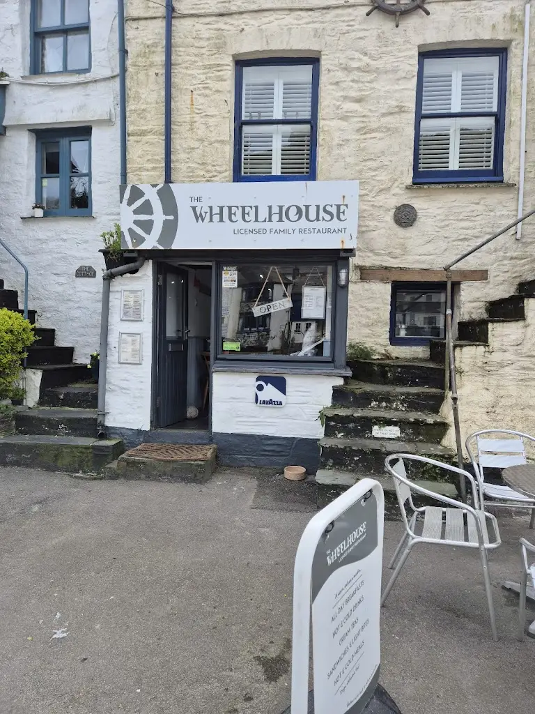 The Wheelhouse Family Restaurant_Polperro_slider_image_1
