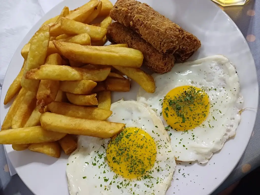 The Wheelhouse Family Restaurant_Polperro_slider_image_3