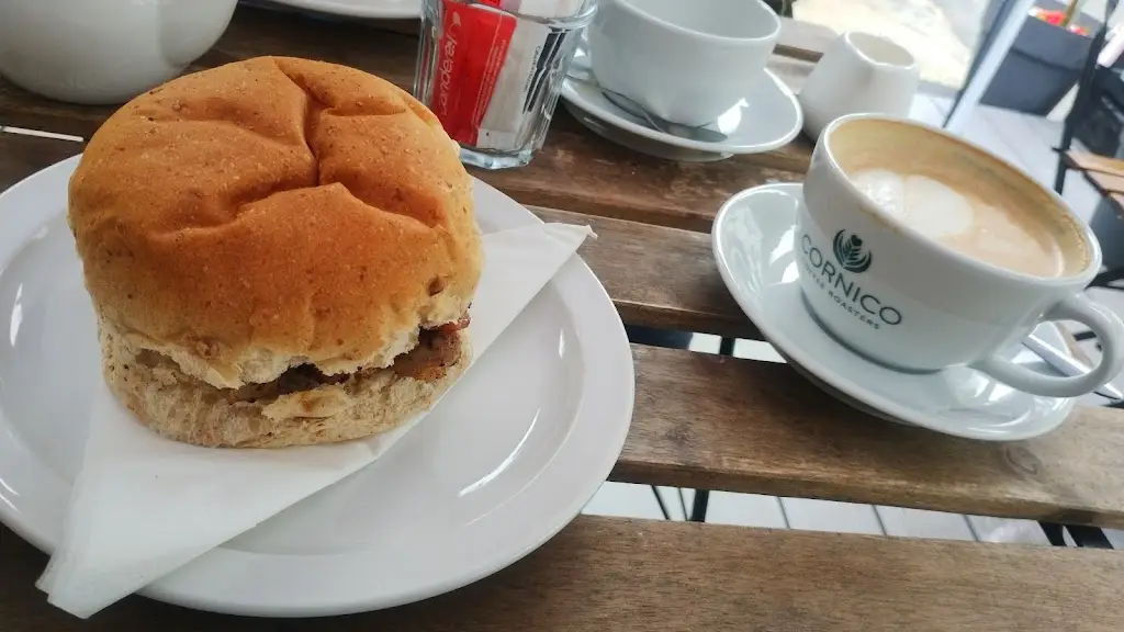 Menu_Sumfin Tasty_Polperro_image_3