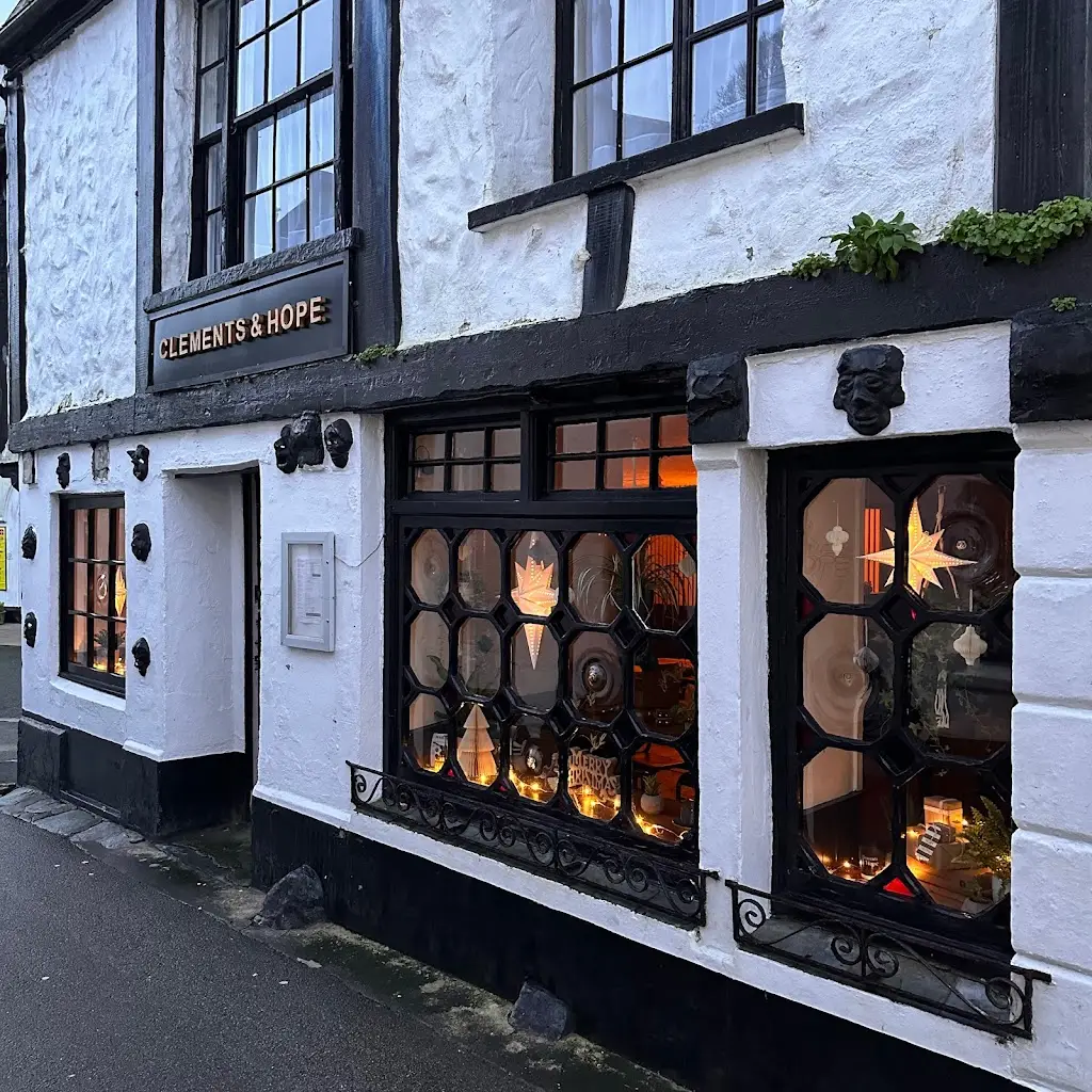 Clements & Hope restaurant in Polperro