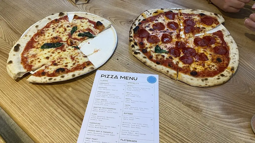 Menu_Turntable Pizzeria_Polperro_image_3