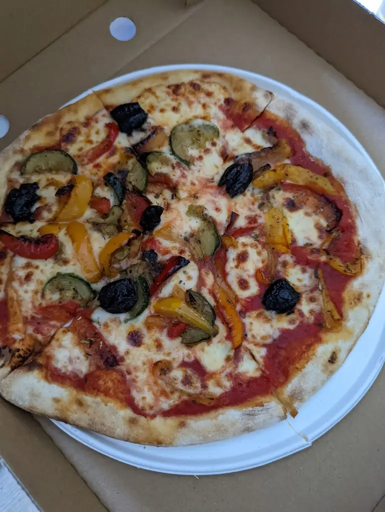 Menu_Turntable Pizzeria_Polperro_image_6