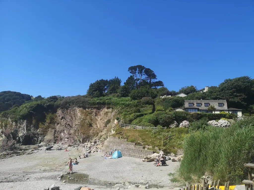 Simon Ryder_Talland Bay Beach Cafe_Polperro_review