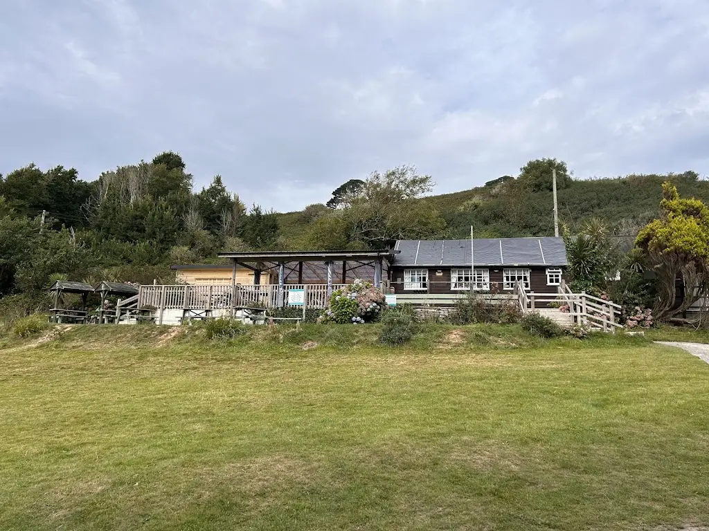 Bethany Herrod_Smugglers Rest_Polperro_review