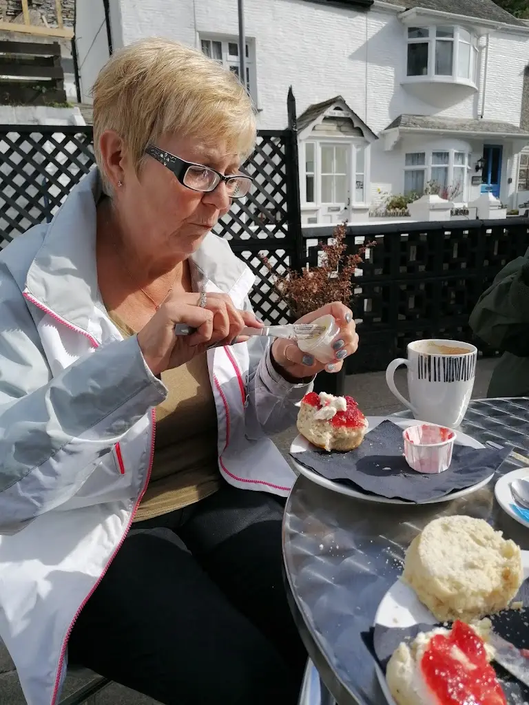 Ian MacAulay_Polperro Seafood And Sandwich Bar_Polperro_review