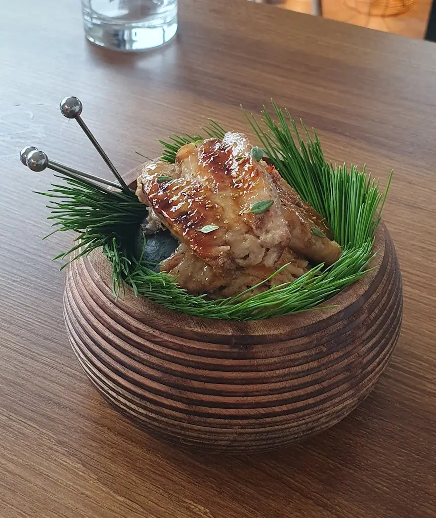 Sarah B_Charlie Walters at The Gate_Polperro_review