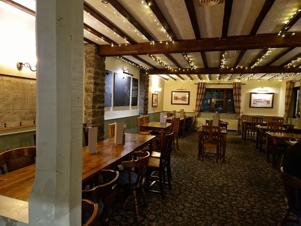 The Rose & Crown_Pucklechurch_slider_image_1