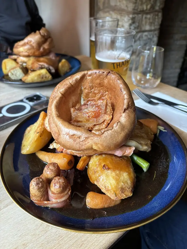 The Rose & Crown_Pucklechurch_slider_image_3