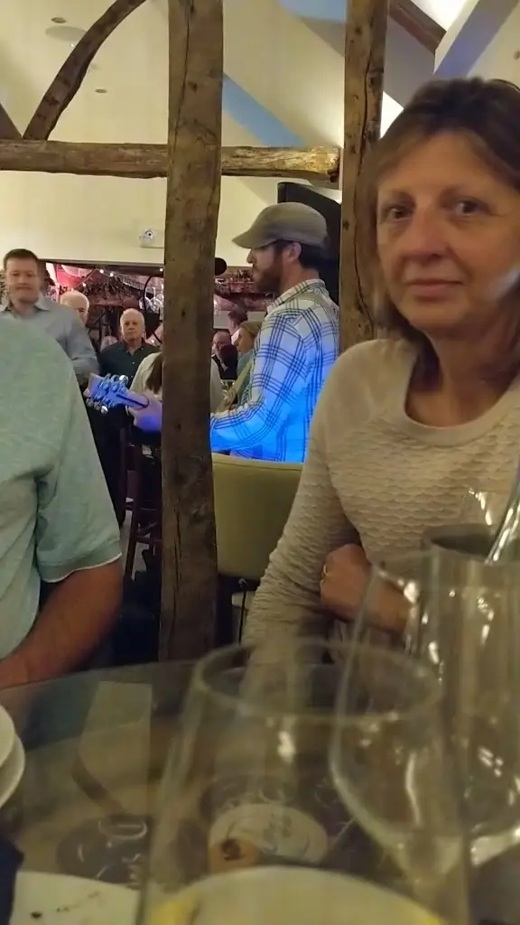 Dukes Wine Bar_Princes Risborough_slider_image_2