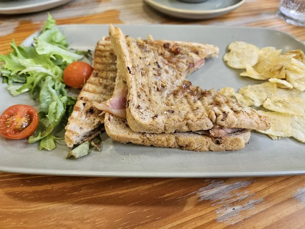 Hans SNE_The Secret Garden Cafe_Barrow upon Soar_review