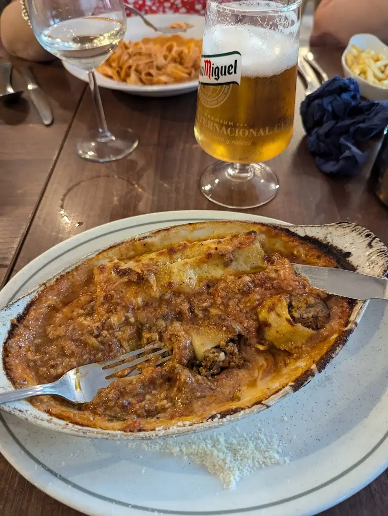 Villa Venezia_Prenton_slider_image_3