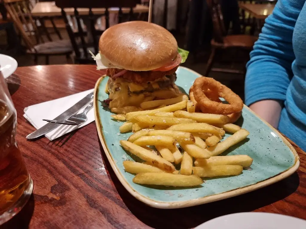 Menu_Caernarvon Castle_Prenton_image_8