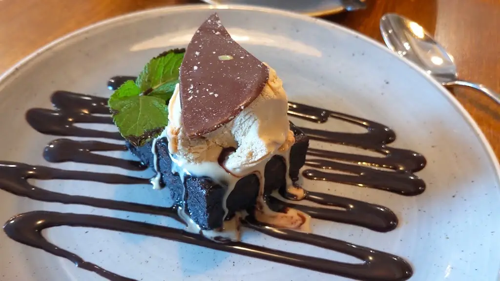 Quorndon Fox Quorn Leicester_Quorndon_slider_image_2