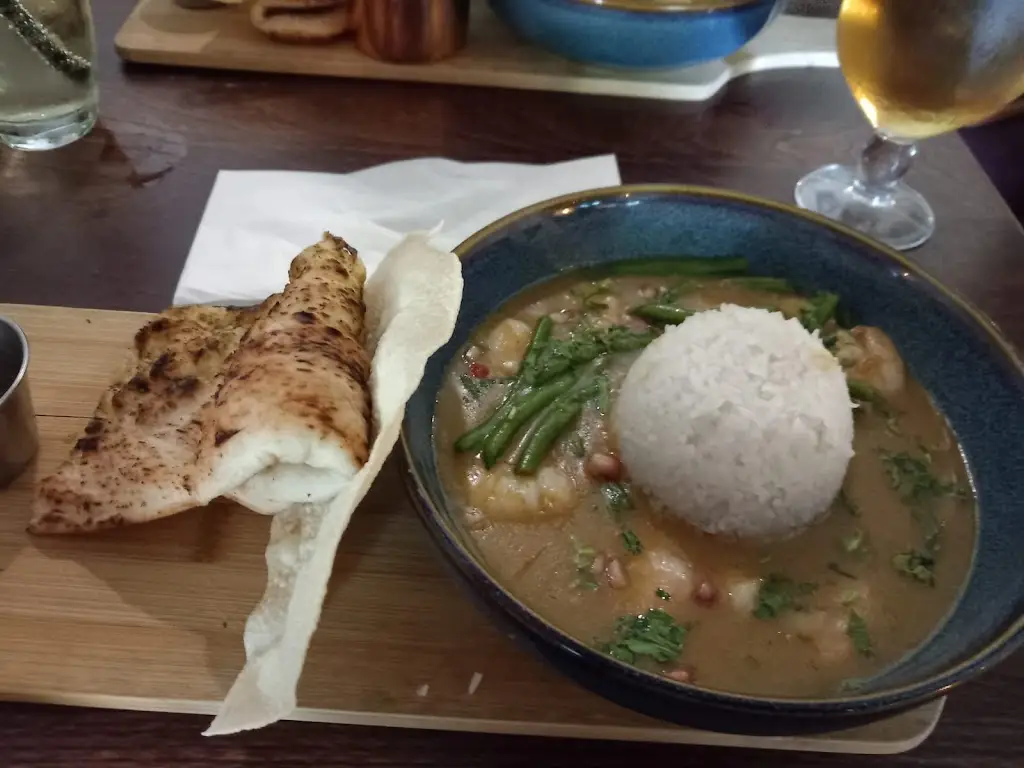 Lydia Haywood_The Britannia_Queniborough_review