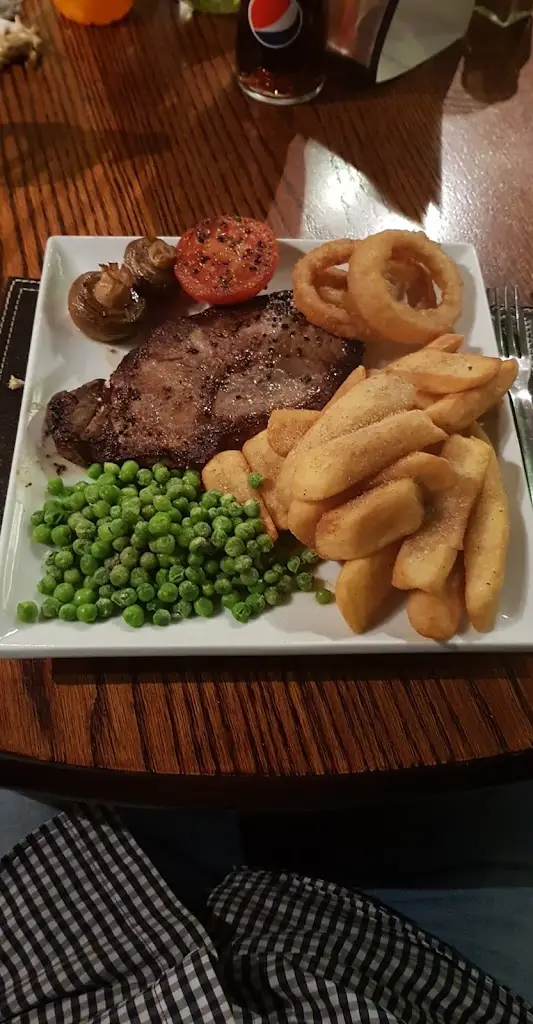 Menu_The Horse & Groom_Queniborough_image_1