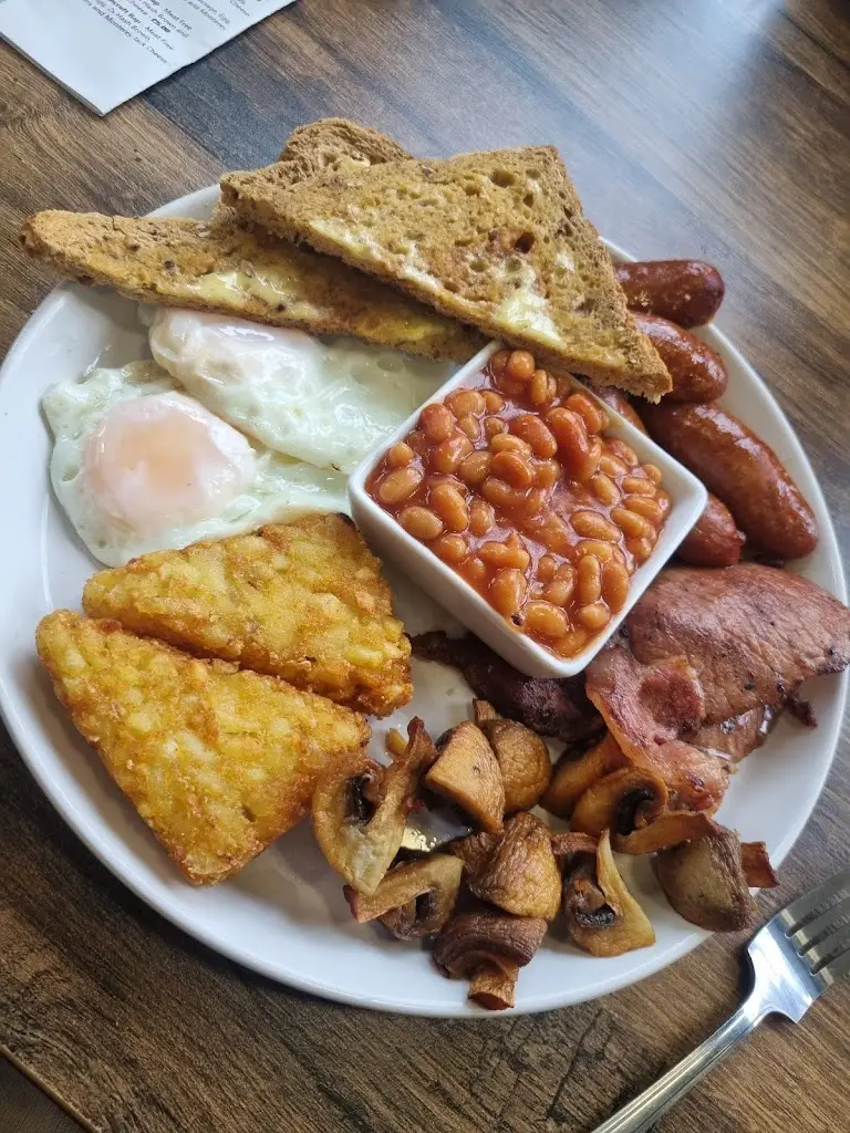 Amberlee Parker_B24 Cafe_Rackheath_recensione