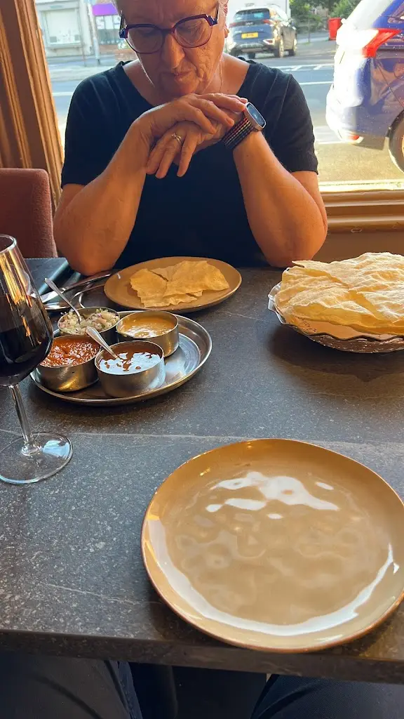 Peter Robinson_Bengal Lounge_Pocklington_recensione