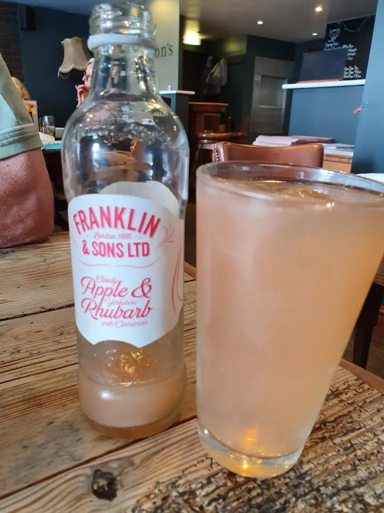 Maralyn Ragg_Judsons Wine Bar & Restaurant_Pocklington_review