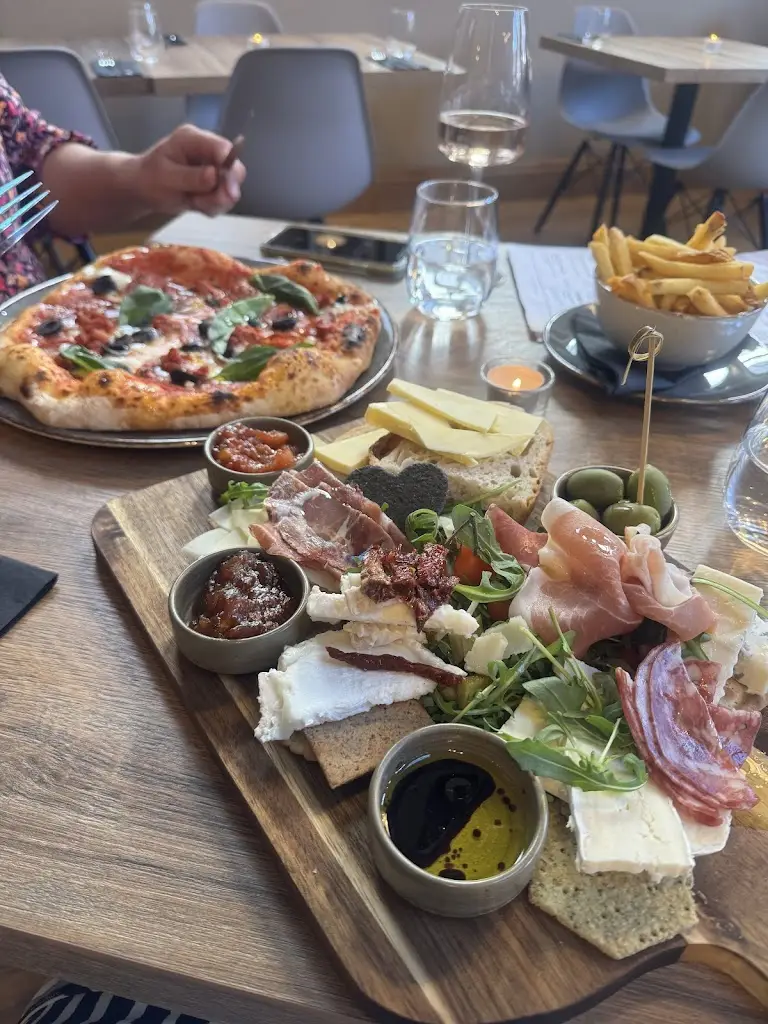 Becky Wilson_Sebby's_Pocklington_review