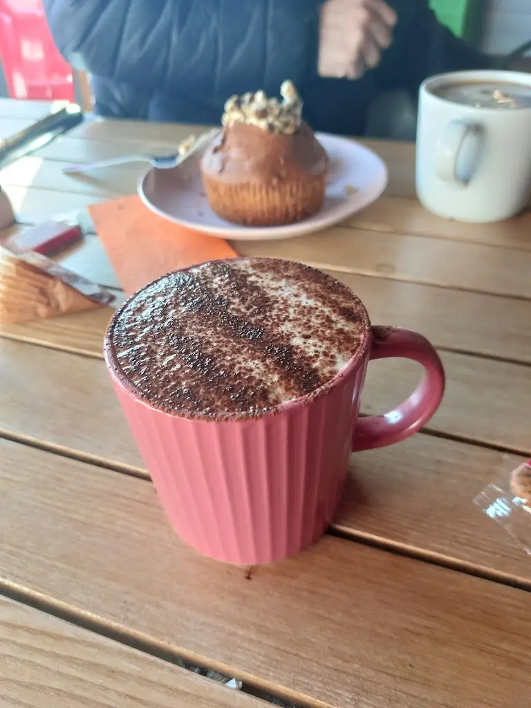 Caroline Armitage_Beach House_Pocklington_review