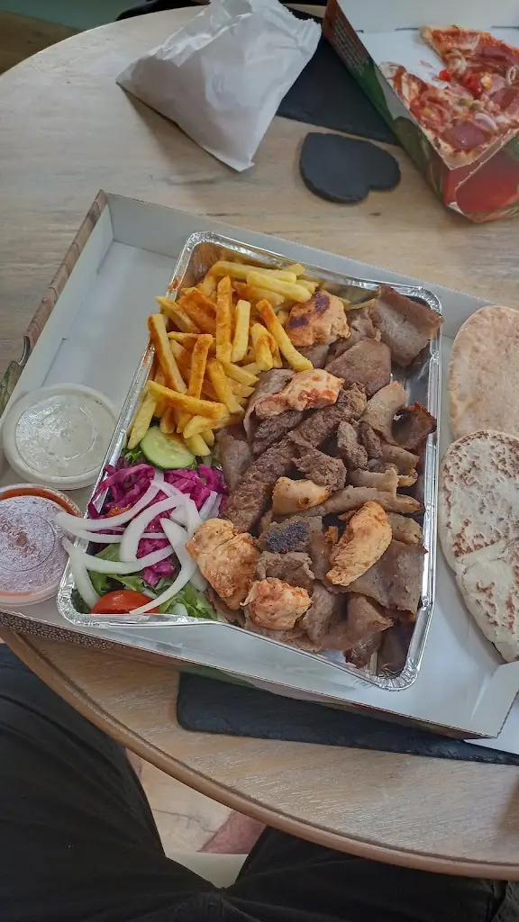 Adam Meekin_Bella Vita Pizzeria_Pocklington_review