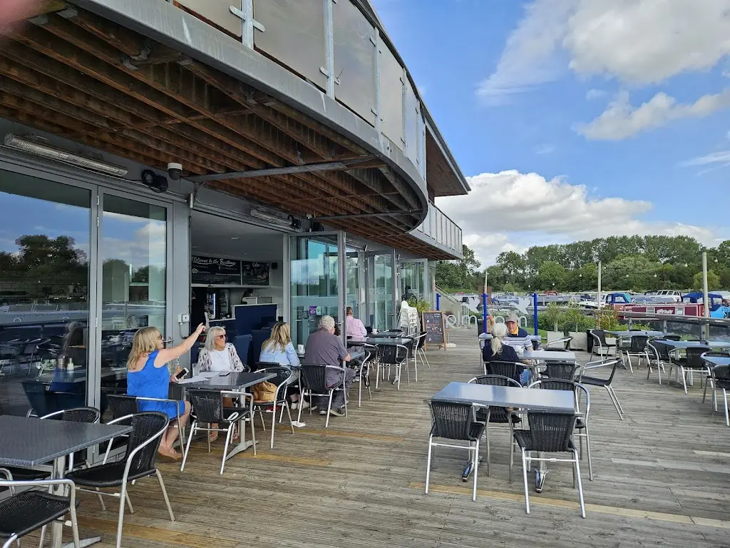Pilling's Boat House_Barrow upon Soar_slider_image_1