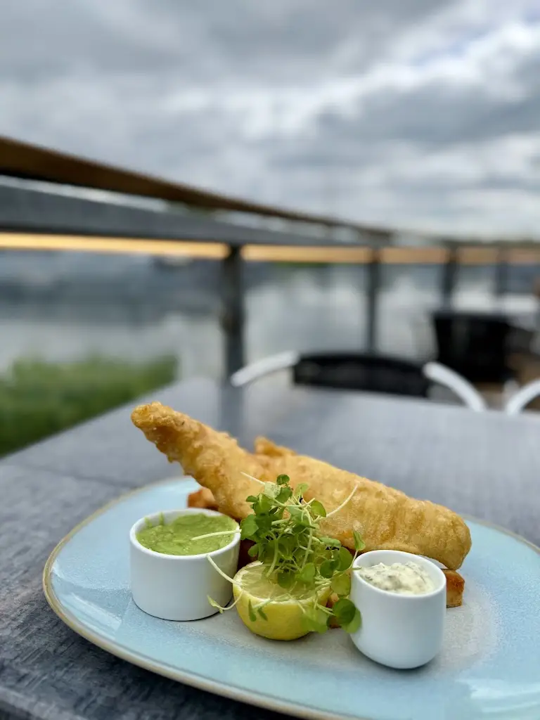 Pilling's Boat House_Barrow upon Soar_slider_image_3