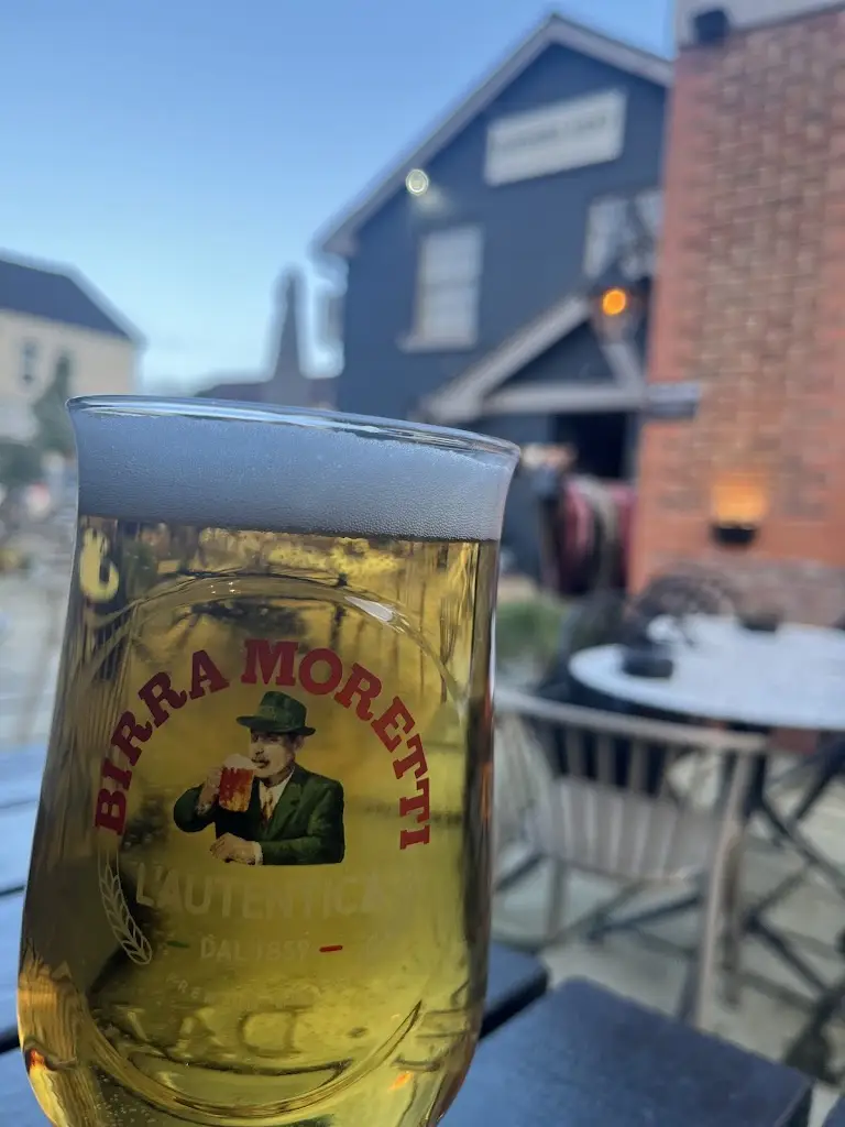 Natalie Latimer_Farmers Arms, Poynton_Poynton_recensione