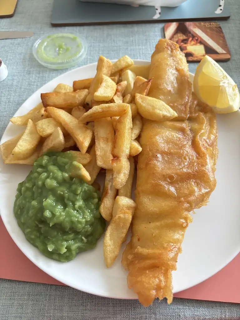 Gary Ho_The Strawberry Pig_Poynton_review