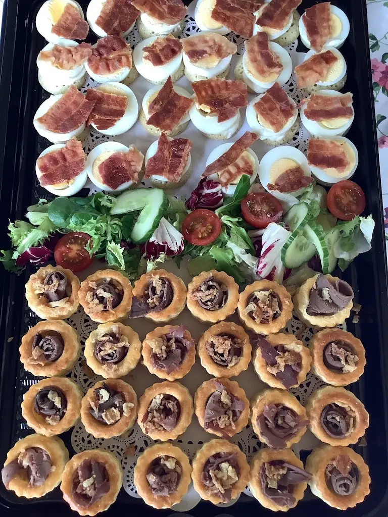 Victoria O'Neill_Poynton Tea Room_Poynton_review