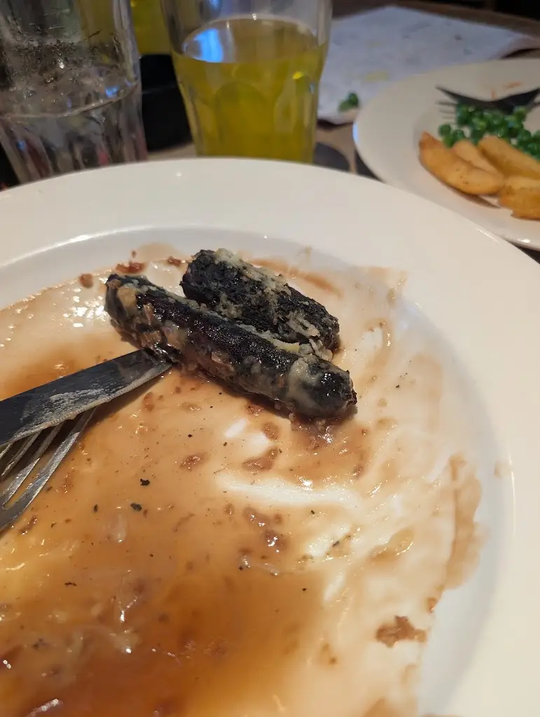 Amy Bone_Five Bridges_Queenborough_review