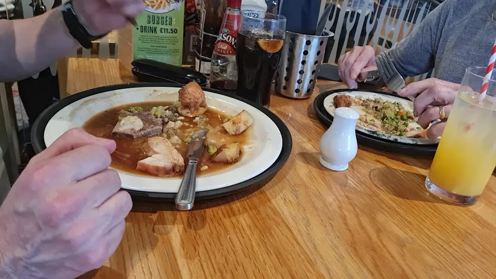 Five Bridges_Queenborough_slider_image_2