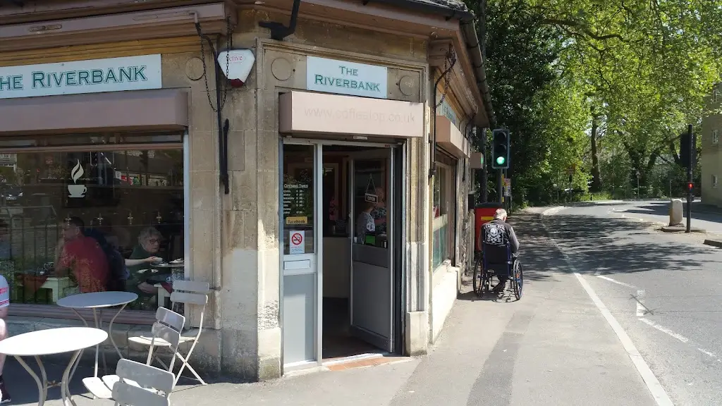 The Riverbank restaurante en Radstock