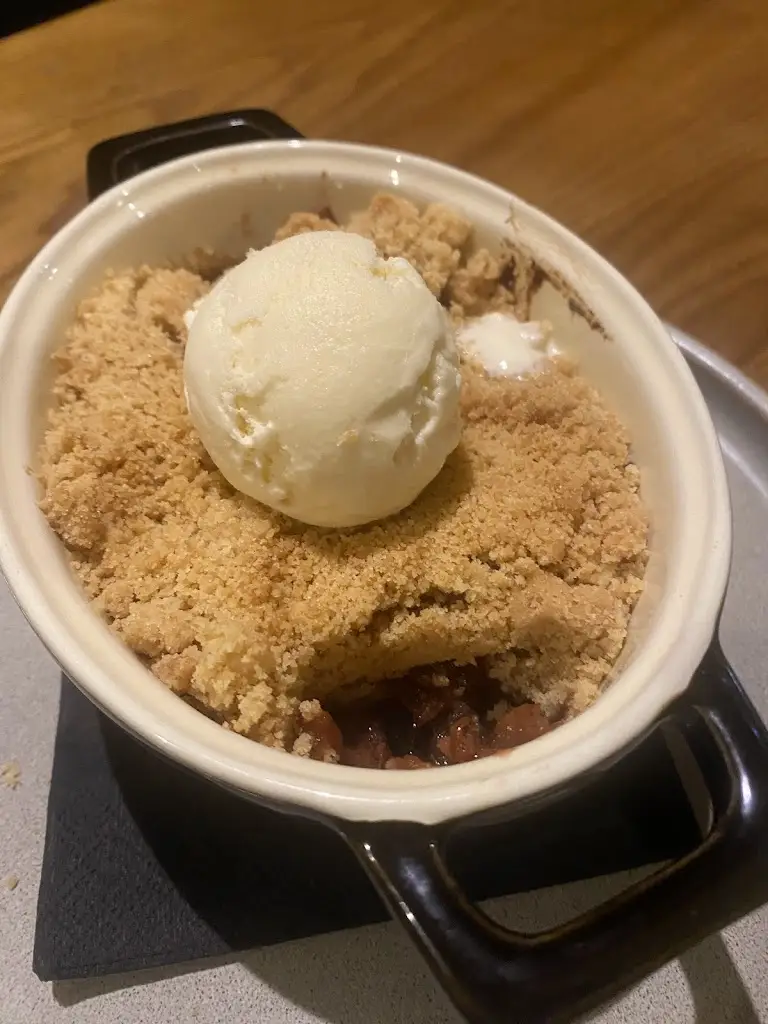 Silvia Brull_The Prince of Wales Baslow_Baslow_review