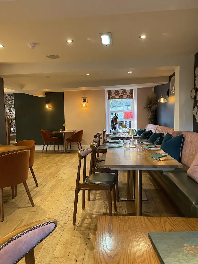 The Prince of Wales Baslow_Baslow_slider_image_2