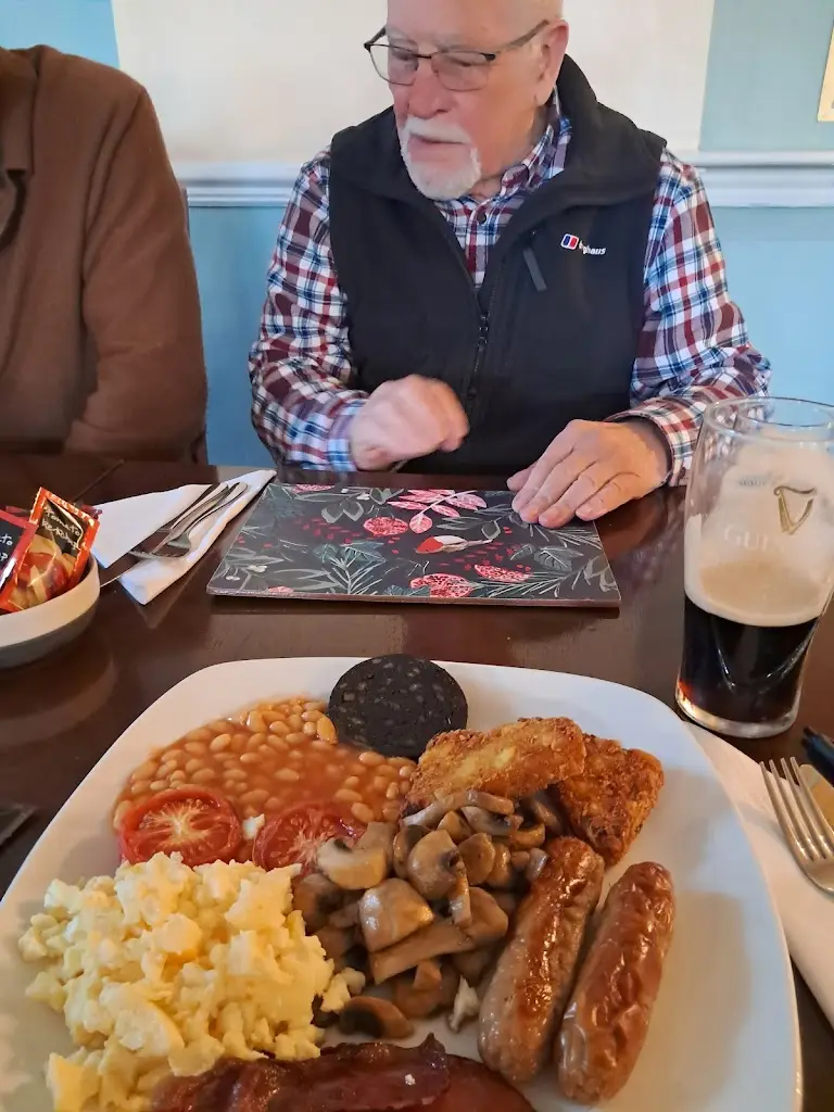 Menu_Royal George_Purton_image_5