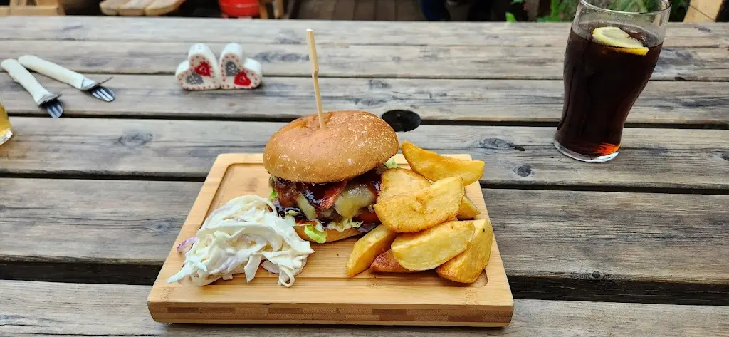 TheKaKaNow YouTube_The Five Bells_Purton_Bewertung