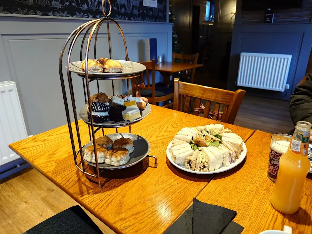 Menu_The Grove Inn_Rastrick_immagine_5