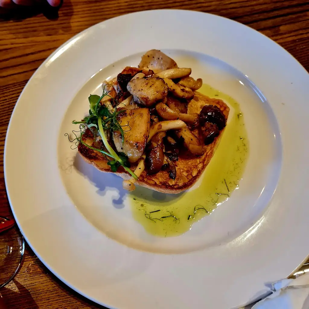 The Golden Lion Rainford_Rainford_slider_image_2