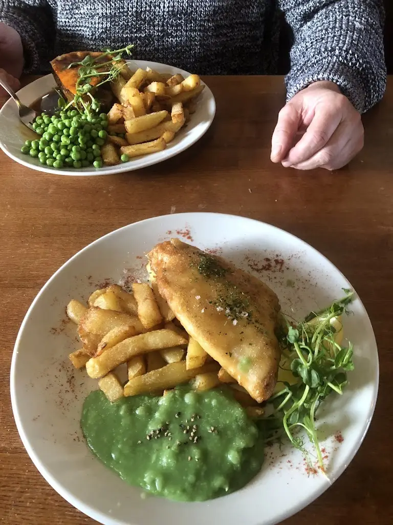 lisa ocallaghan_The Rainford Junction_Rainford_review