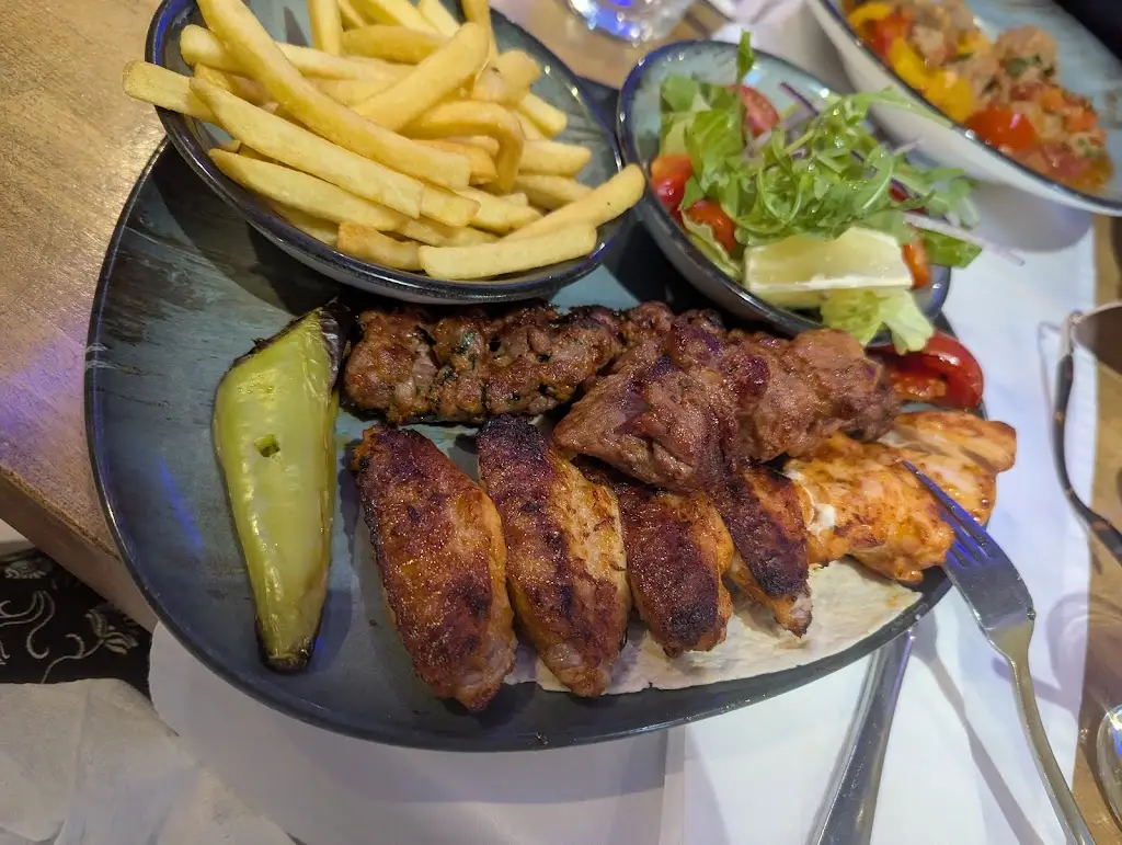 Abi Olabiyi_Galata Mezze Restaurant & Bar_Rainham_review