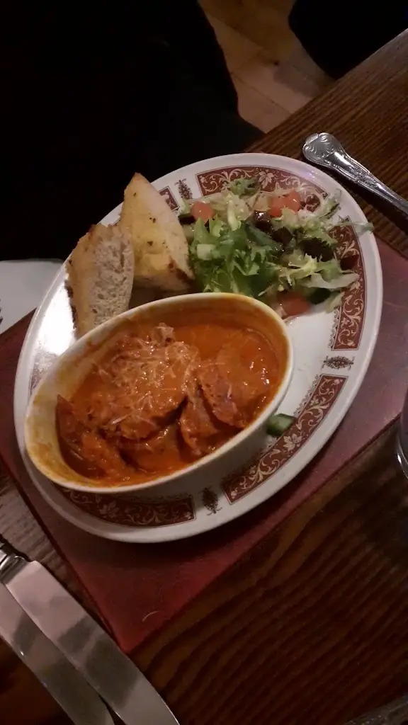 Il Lupo_Baslow_slider_image_2