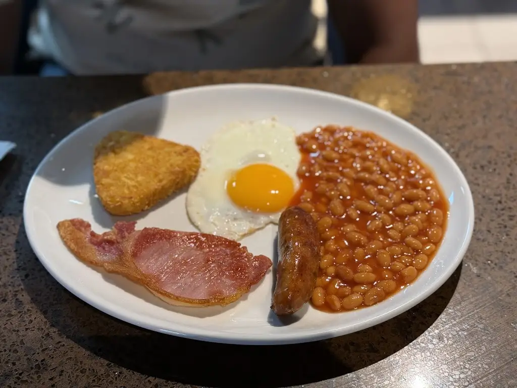 Leah's Bistro_Rainham_slider_image_2