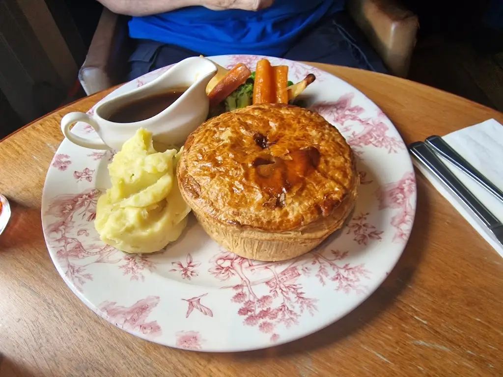 Menu_Hutt_Ravenshead_image_5