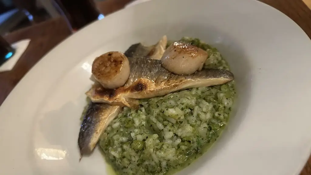 Menu_Hutt_Ravenshead_image_6