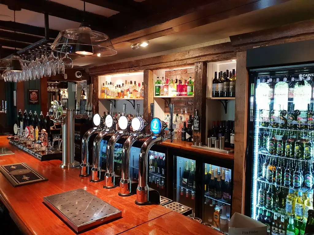 Hutt_Ravenshead_slider_image_1