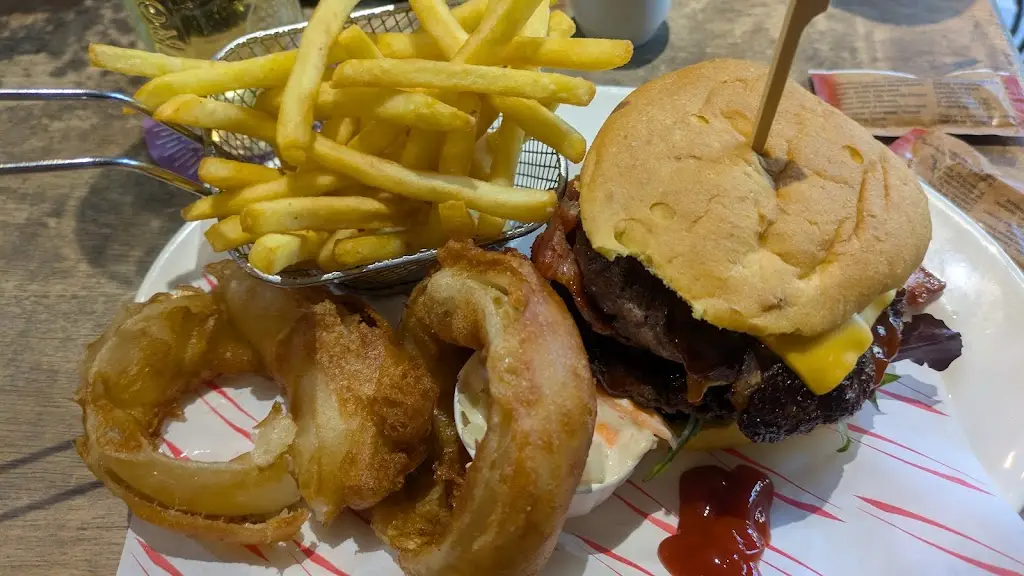 Claire Foster_The Larch Farm_Ravenshead_review