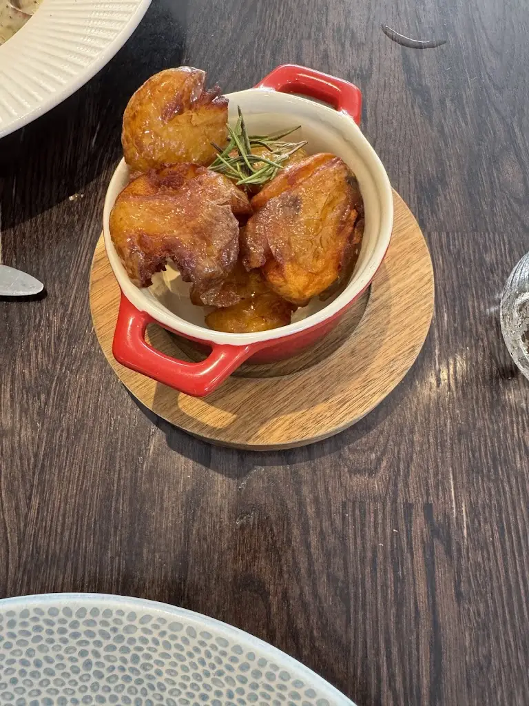 Adrian King_Storia Radlett_Radlett_review