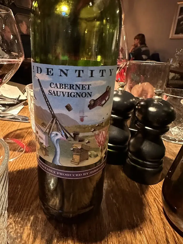 nabeel alsadoon_The White Horse_Radlett_recensione